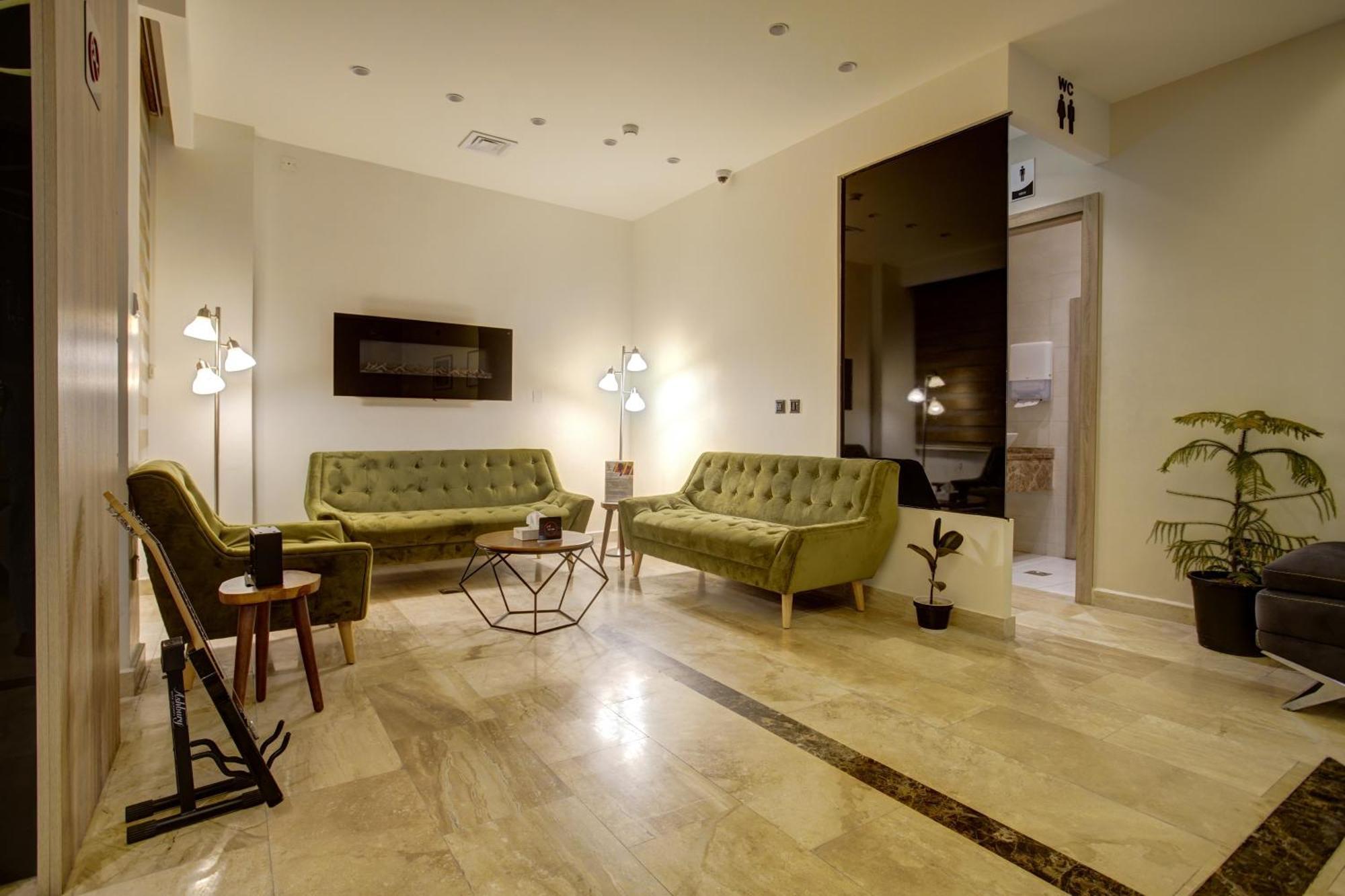 Luciana Hotel By Fhm Aqaba Exterior photo