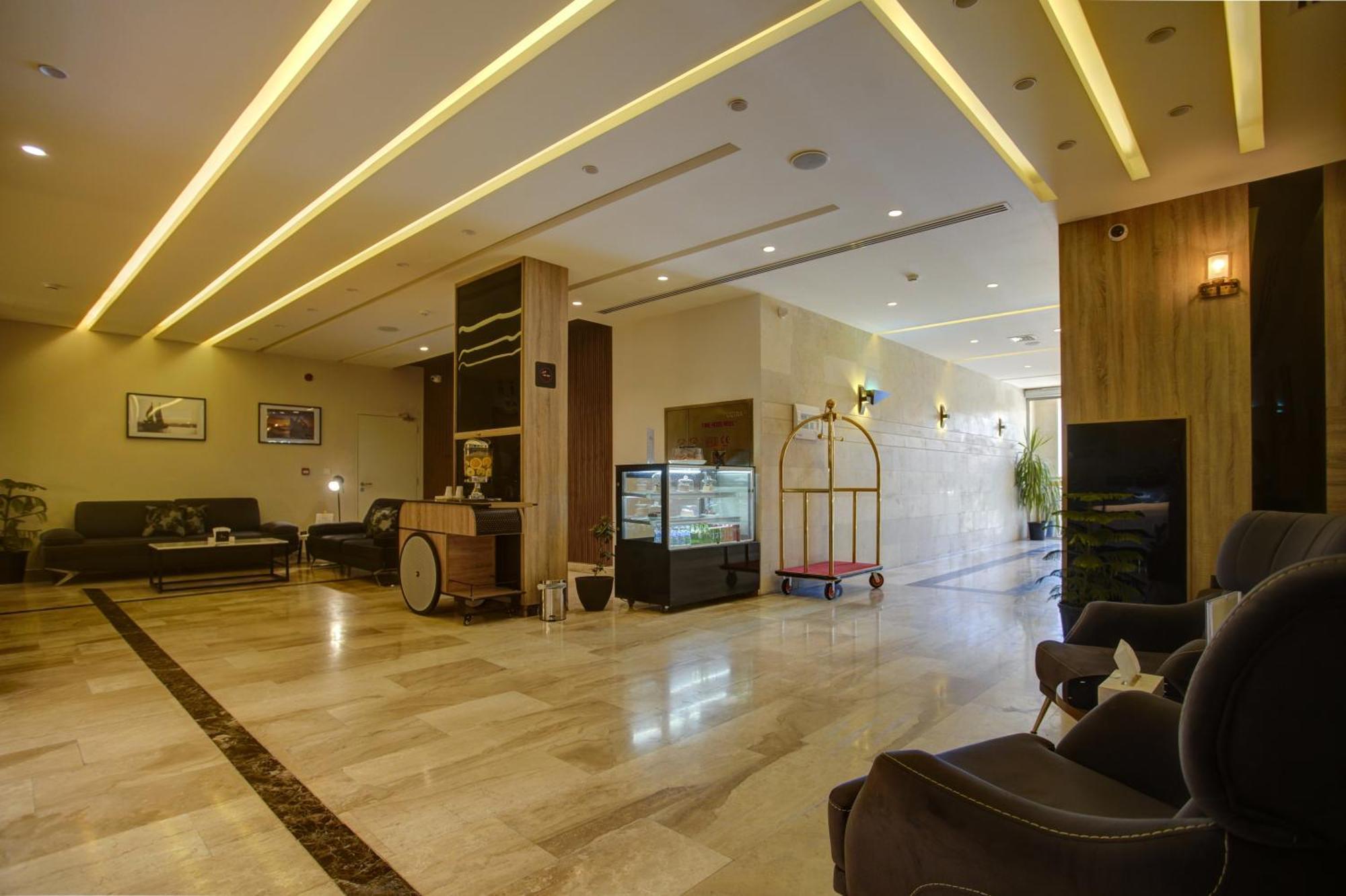 Luciana Hotel By Fhm Aqaba Exterior photo