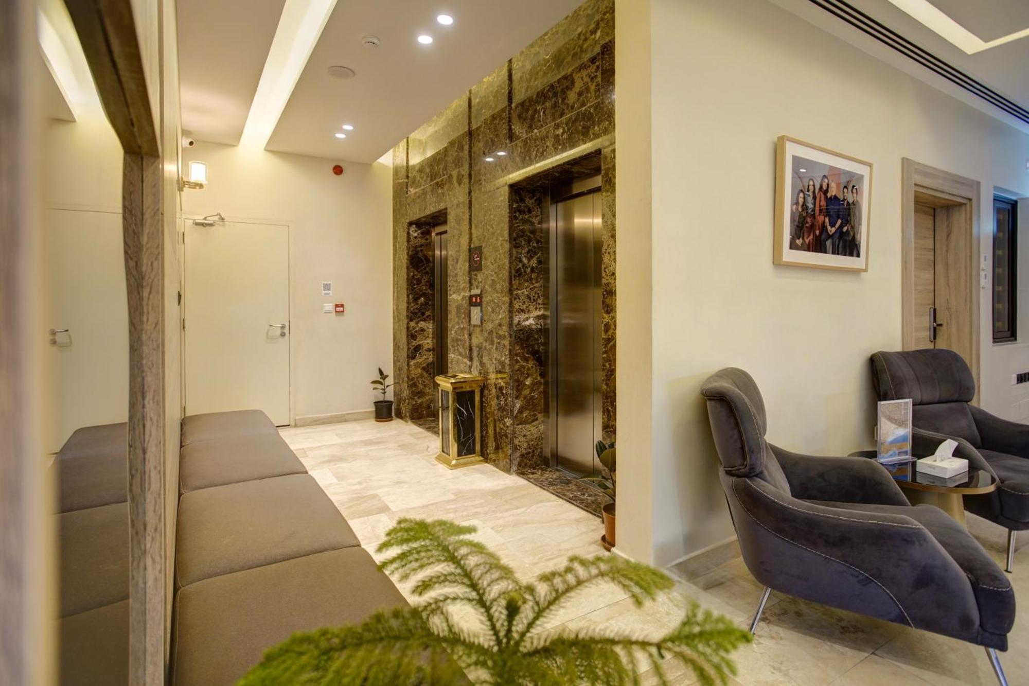 Luciana Hotel By Fhm Aqaba Exterior photo
