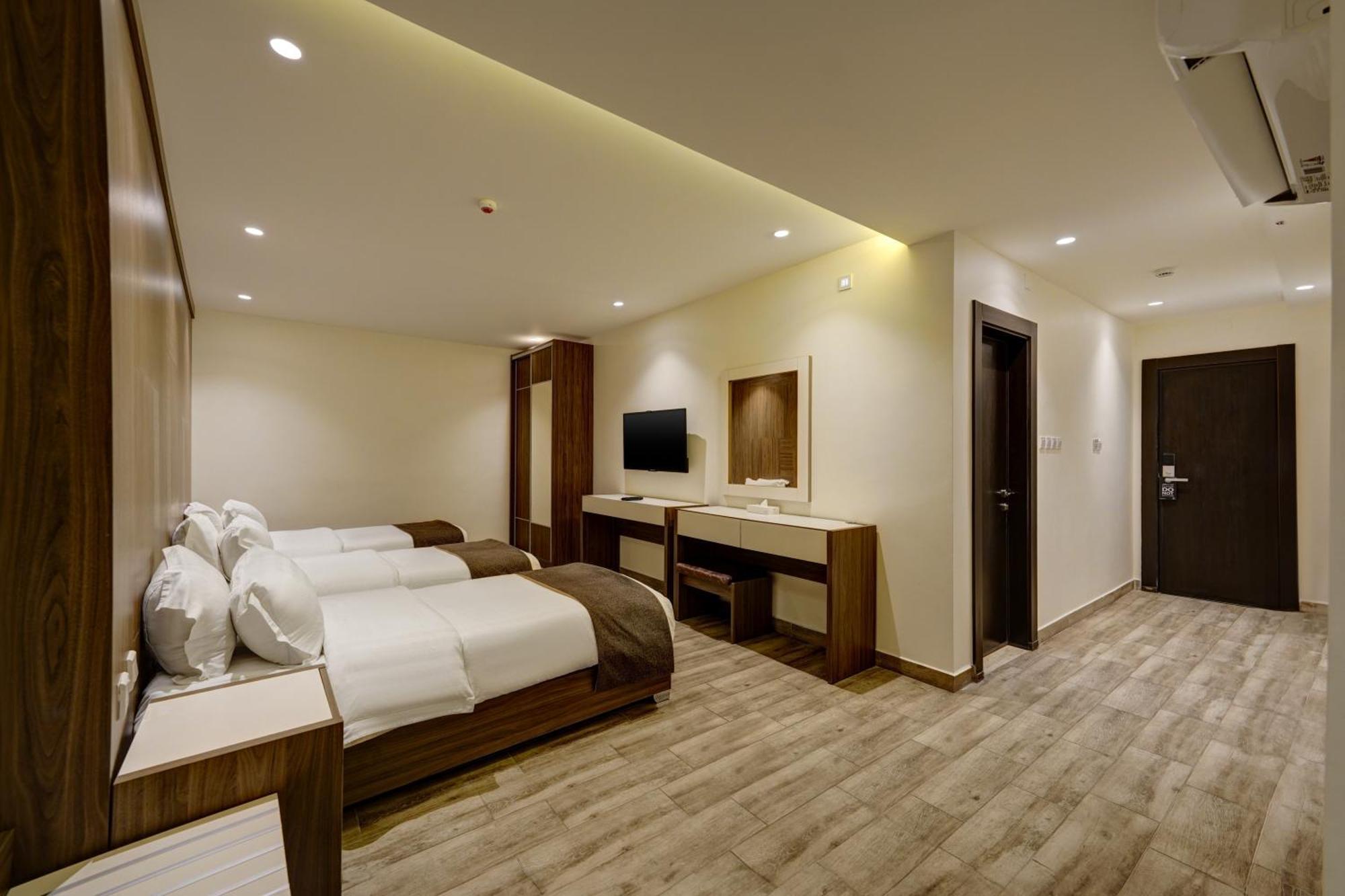 Luciana Hotel By Fhm Aqaba Exterior photo