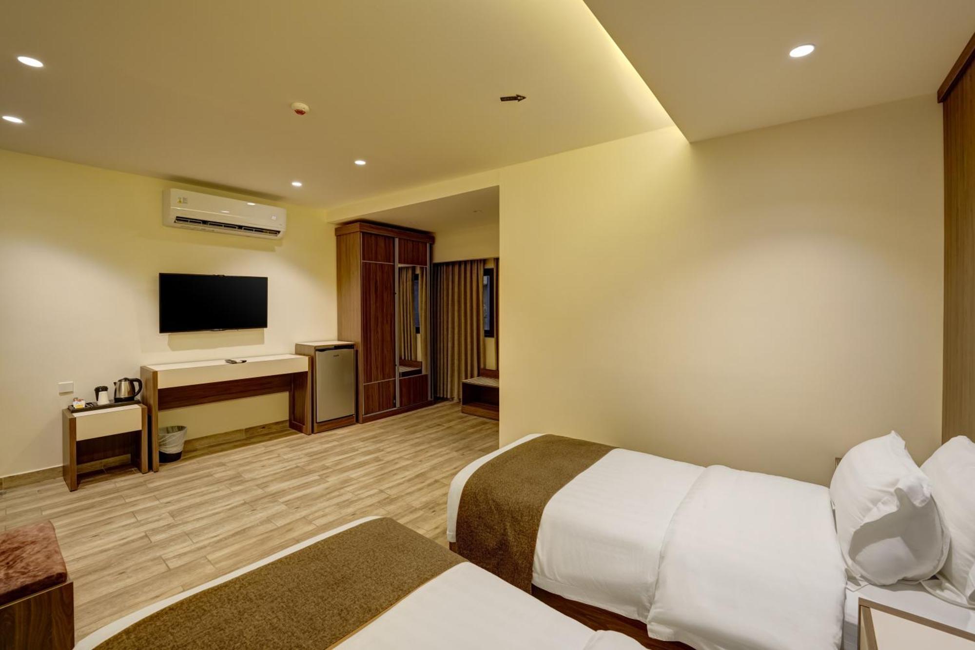 Luciana Hotel By Fhm Aqaba Exterior photo