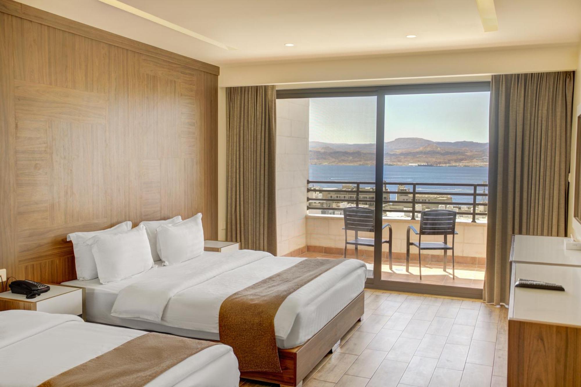 Luciana Hotel By Fhm Aqaba Exterior photo