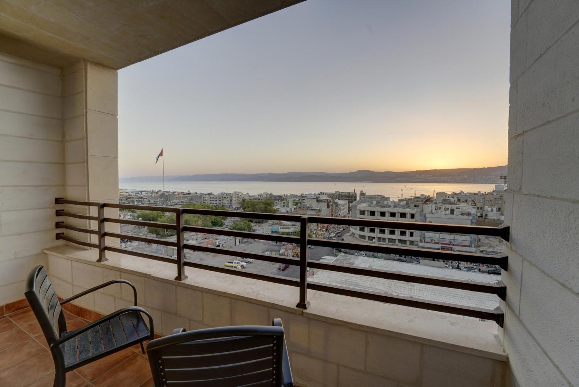 Luciana Hotel By Fhm Aqaba Exterior photo